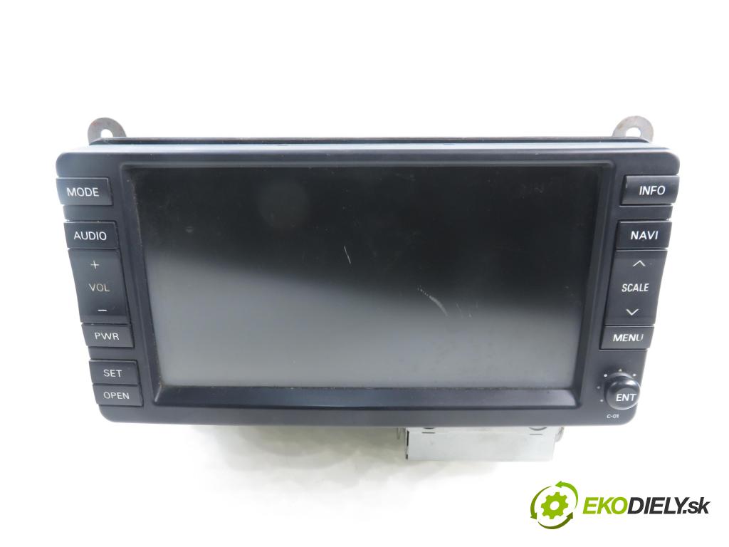CITROEN C-CROSSER (EP_) SUV 2008 115,00 2.2 HDi 160 - 4HN (DW12MTED4) 2179,00 RADIO CD 8750A139