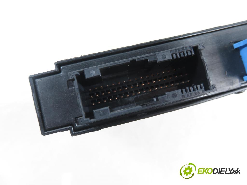 BMW 1 (E87) HB 2005 85,00 116 i - N45 B16 A 1596,00 MODUL komfortu 61356971961