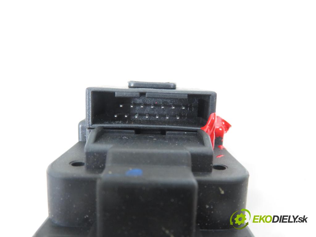 BMW 1 (E87) HB 2005 85,00 116 i - N45 B16 A 1596,00 spinačka 6954717 (Spínacia skrinka)