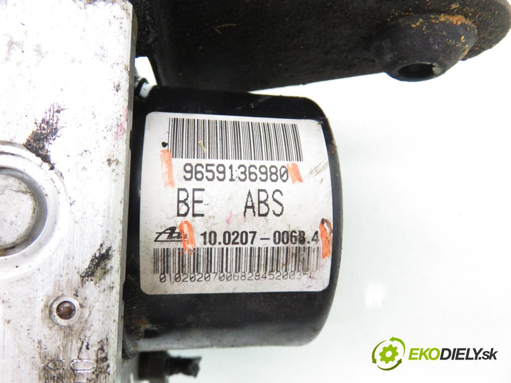 PEUGEOT 206 liftback (2A/C) HB 2005 51,00 1.4 HDi - 8HX (DV4TD) 1398,00 pumpa ABS 9659136980 ; 10020700684 ; 10097011283 (Pumpa ABS)