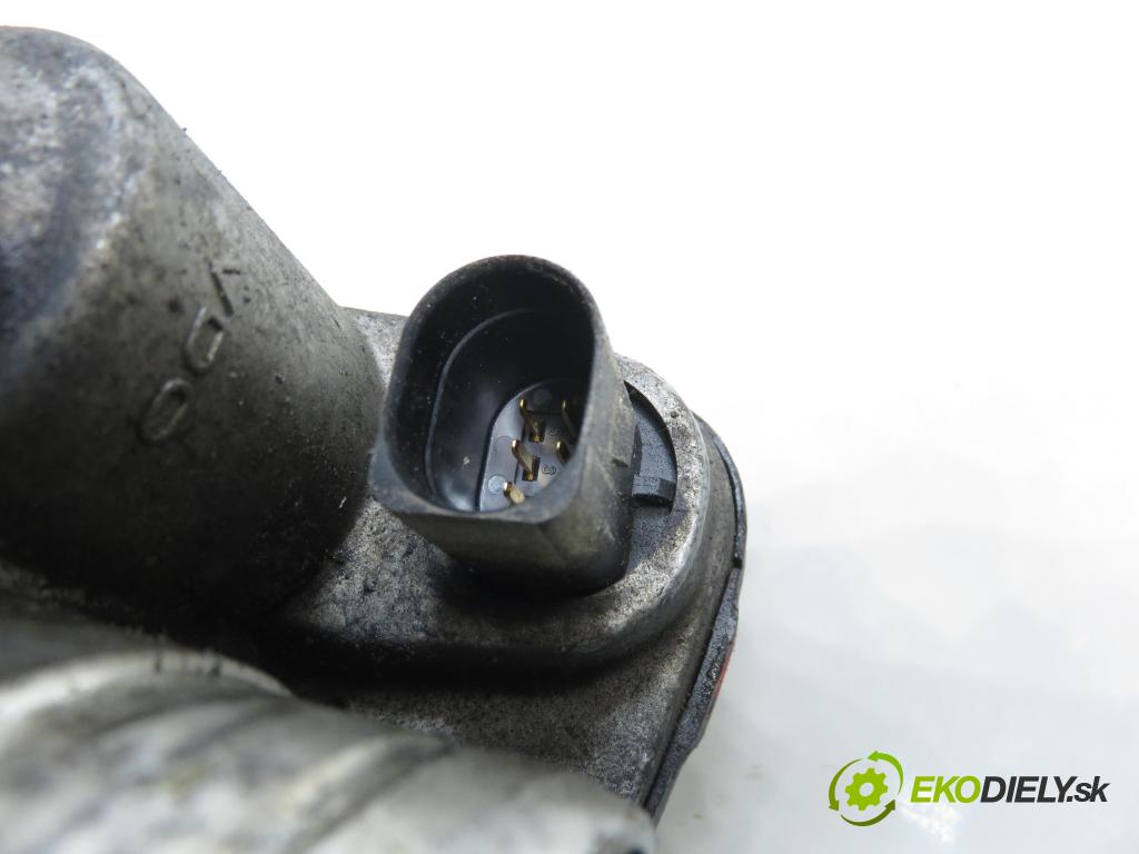 SKODA OCTAVIA I (1U2) LIFTBACK 2001 75,00 1.6 - AVU 1595,00 škrtíci klapka 06A133062A ; 408238323001 (Škrticí klapka)