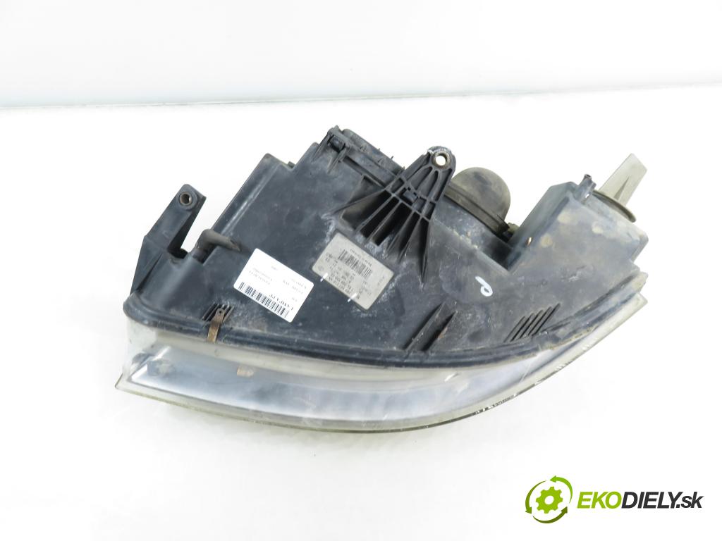 VW PASSAT B5.5 Variant (3B6) KOMBI 2001 74,00 1.9 TDI PD 101 - AVB 1896,00 Svetlo PP 3B0941016AK