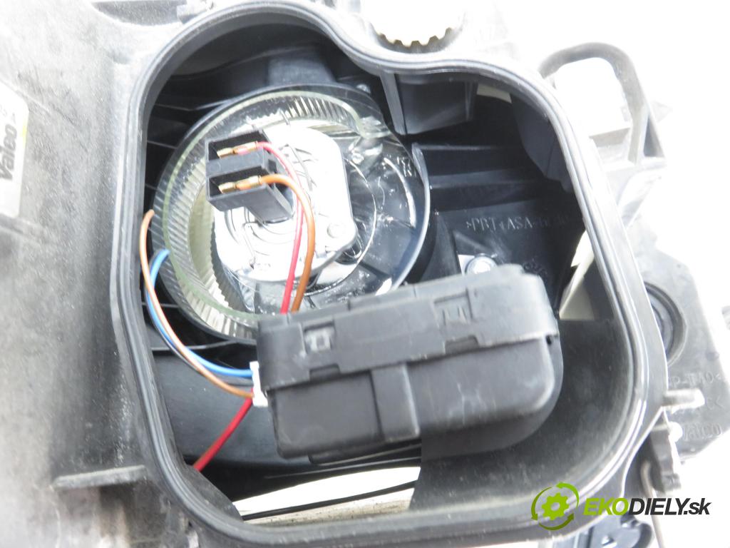 SEAT ALTEA (5P1) HB 2004 75,00 1.6 102 1595,00 Svetlo LP 5P1941005A