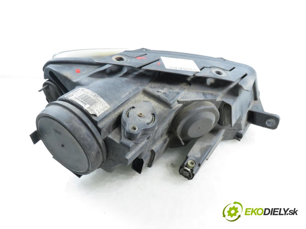 VW PASSAT B6 (3C2) SEDAN 2006 77,00 1.9 TDI PD 105 - BKC 1896,00 Svetlo LP 3C0941005M