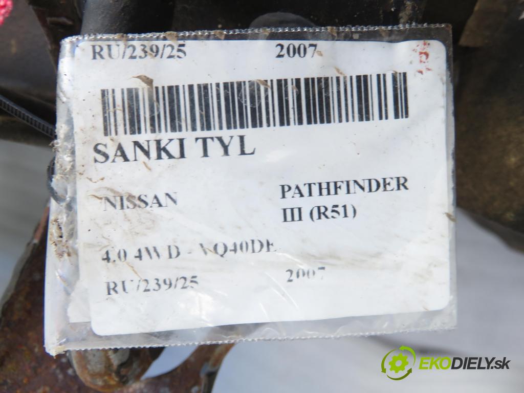 NISSAN PATHFINDER III (R51) TERENOWY 2007 198,00 4.0 4WD 269 - VQ40DE 3954,00 zadné