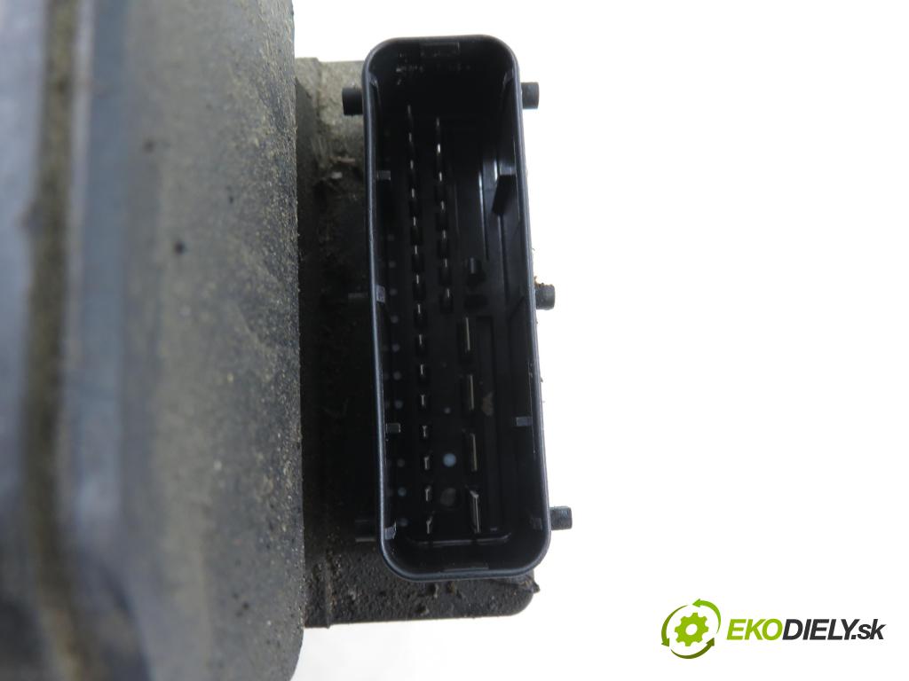 VW PASSAT B5 (3B2) SEDAN 1999 81,00 1.9 TDI 110 - AFN 1896,00 pumpa ABS 8E0614111AB ; 0265216559 ; 0273004281 (Pumpa ABS)