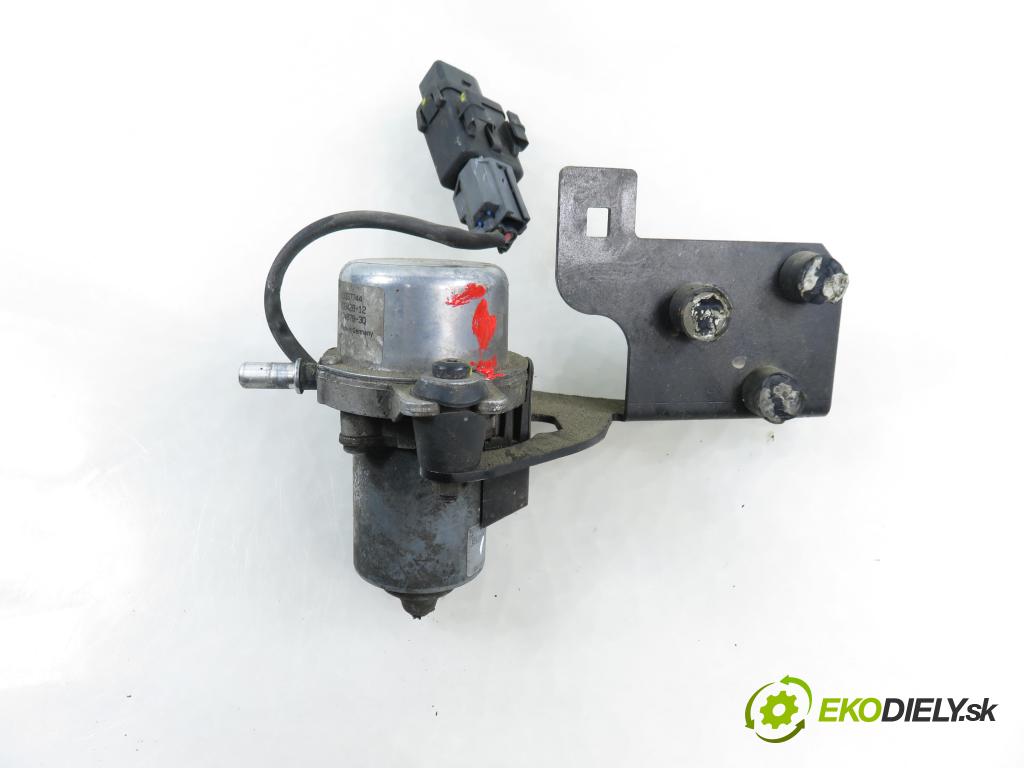 OPEL MERIVA B nadwozie wielkoprzestrzenne (MPV) (S10) MINIVAN 2008 88,00 1.4 LPG - A 14 NEL 1364,00 Pumpa vákuová 86253114 ; 113051216