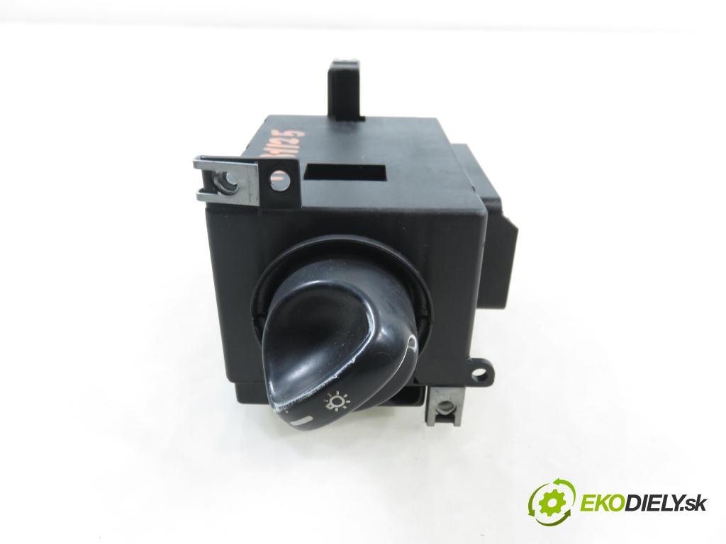 MERCEDES-BENZ KLASA A (W168) HB 2000 75,00 1.6 102 A 160  M 166.960 1598,00 prepínač svetlá 1685450104