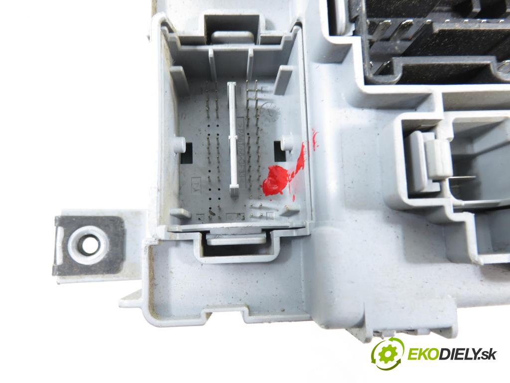 FIAT FIORINO nadwozie zamknięte / kombi (225_) FURGON 2008 55,00 1.3 D Multijet 1248,00 MODUL BSI 01353735080