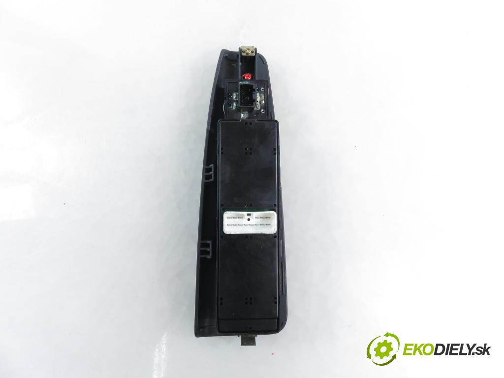 KIA CERATO I sedan (LD) SEDAN 2006 0,00 1.6 - G4ED 1599,00 Panel ovládaní oken 621W05560