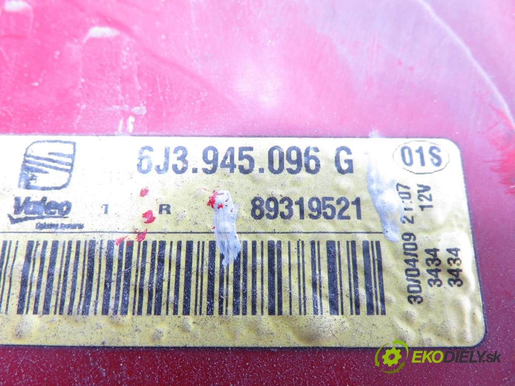 SEAT IBIZA IV (6J5, 6P1) HB 2013 63,00 1.4 - CGGB 1390,00 Svetlo pravé zadné 6J3945096G ; 89319521