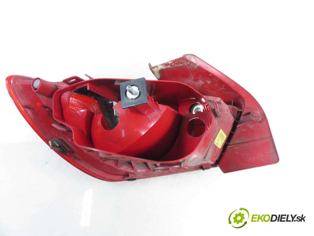 SEAT IBIZA IV (6J5, 6P1) HB 2013 63,00 1.4 - CGGB 1390,00 Svetlo pravé zadné 6J3945096G ; 89319521