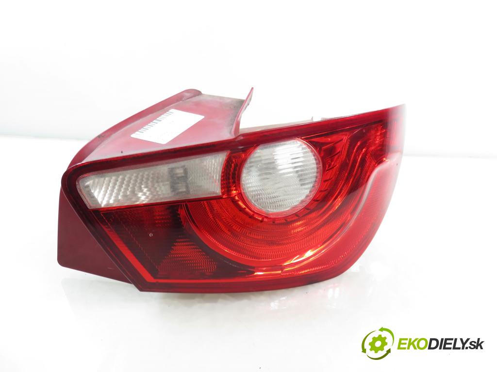 SEAT IBIZA IV (6J5, 6P1) HB 2013 63,00 1.4 - CGGB 1390,00 Svetlo pravé zadné 6J3945096G ; 89319521