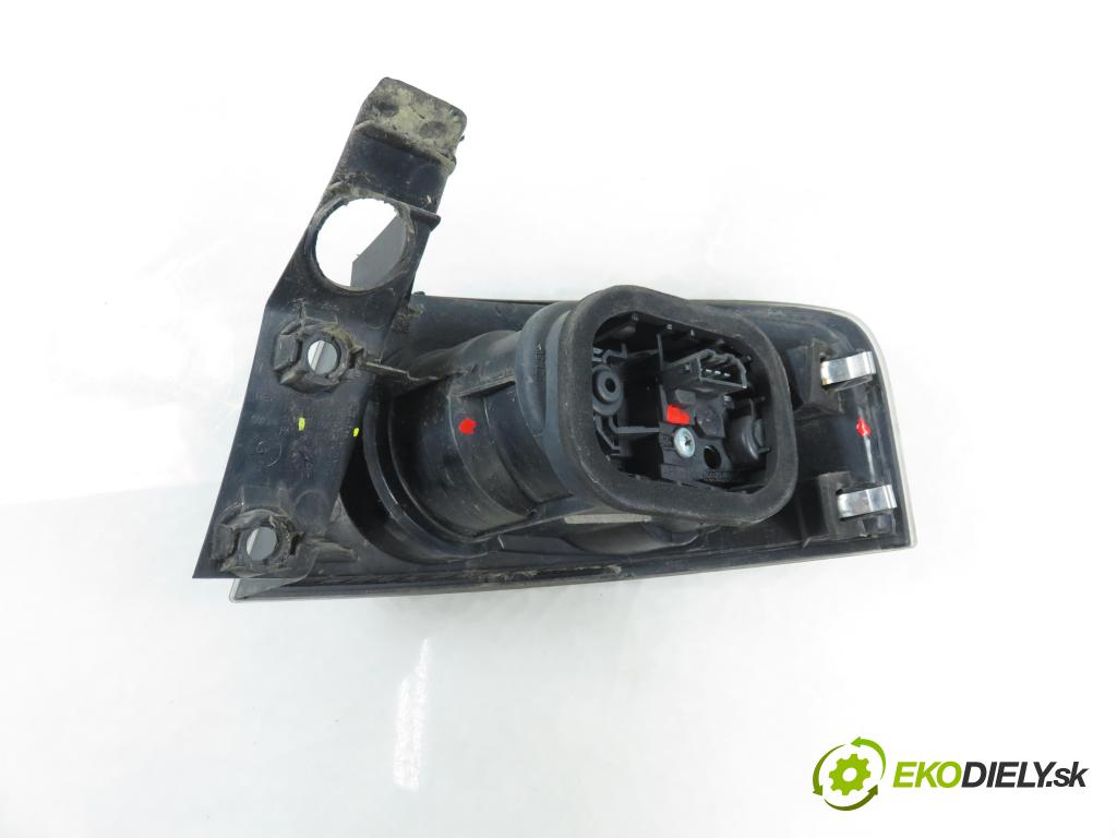 SEAT IBIZA III (6L1) HB 2003 96,00 1.9 TDI PD 130 - ASZ 1896,00 světlo levé zadní 6L6945095D