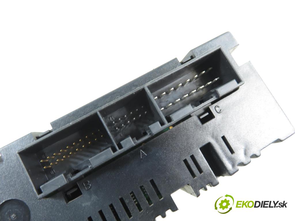 SEAT IBIZA III (6L1) HB 2003 96,00 1.9 TDI PD 130 - ASZ 1896,00 Panel topení KLIMATRONIK 6L0820043B