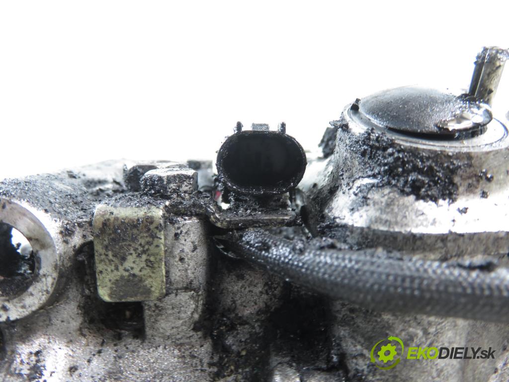 MERCEDES-BENZ KLASA S (W220) SEDAN 2003 191,00 S 400 CDI V8 260 - OM 628.960 3996,00 KOMPRESOR: klimatizace 4472209151 (Kompresor klimatizace)