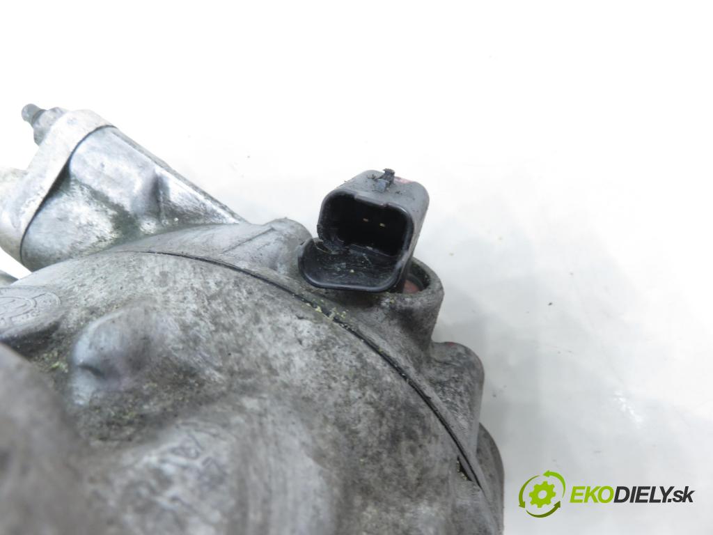 CITROEN C3 II (SC_) HB 2010 0,00 1.6 HDi 90 - 9HX (DV6ATED4) 1560,00 KOMPRESOR: klimatizácie 9800839580 (Kompresor klimatizácie)