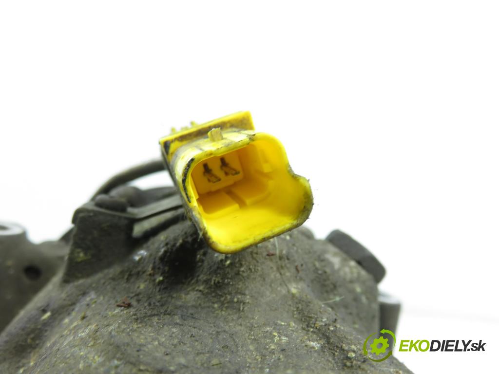 PEUGEOT 307 (3A/C) HB 2003 100,00 2.0 16V - RFN (EW10J4) 1997,00 KOMPRESOR: klimatizace 9655191580 (Kompresor klimatizace)