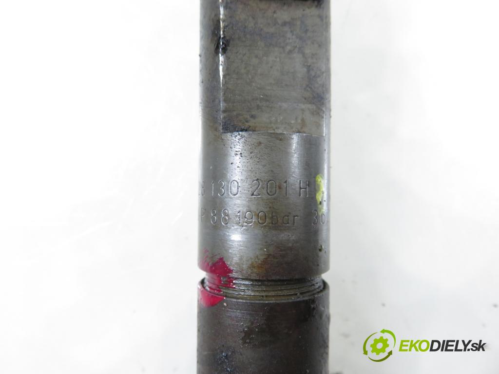 AUDI 80 (8C, B4) SEDAN 1993 66,00 1.9 TDI - 1Z 1896,00 Vstrekovacie ventily 028130201H ; 028130201G (Vstrekovací ventil)