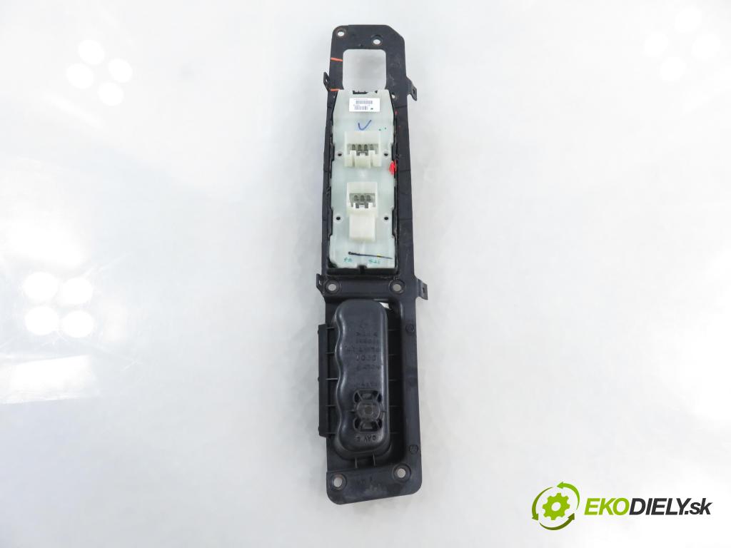 JEEP PATRIOT (MK74) SUV 2008 125,00 2.4 4x4 - 170 DOHC 16V Dual VVT (ED3) 2360,00 Panel ovládania okien L0100804AB