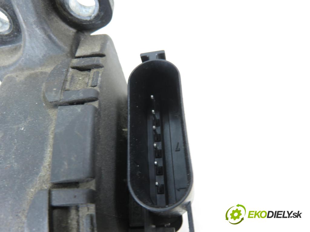 FORD FOCUS C-MAX (DM2) MINIVAN 2003 88,00 1.8 - CSDA 1798,00 Potenciometer plynu 3M519F836AE ; 6PV00864110 (Potenciometer plynového pedálu)