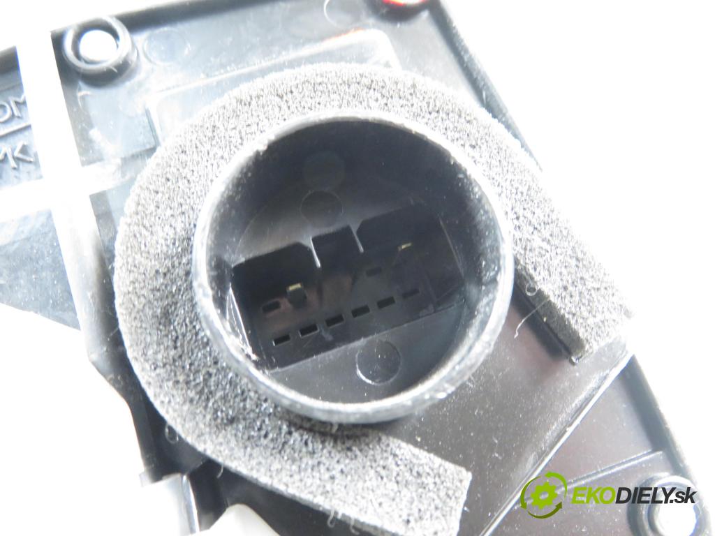 SUZUKI SWIFT III (MZ, EZ) HB 2007 68,00 1.3 4x4 (RS 413) - M13A 1328,00 zámok