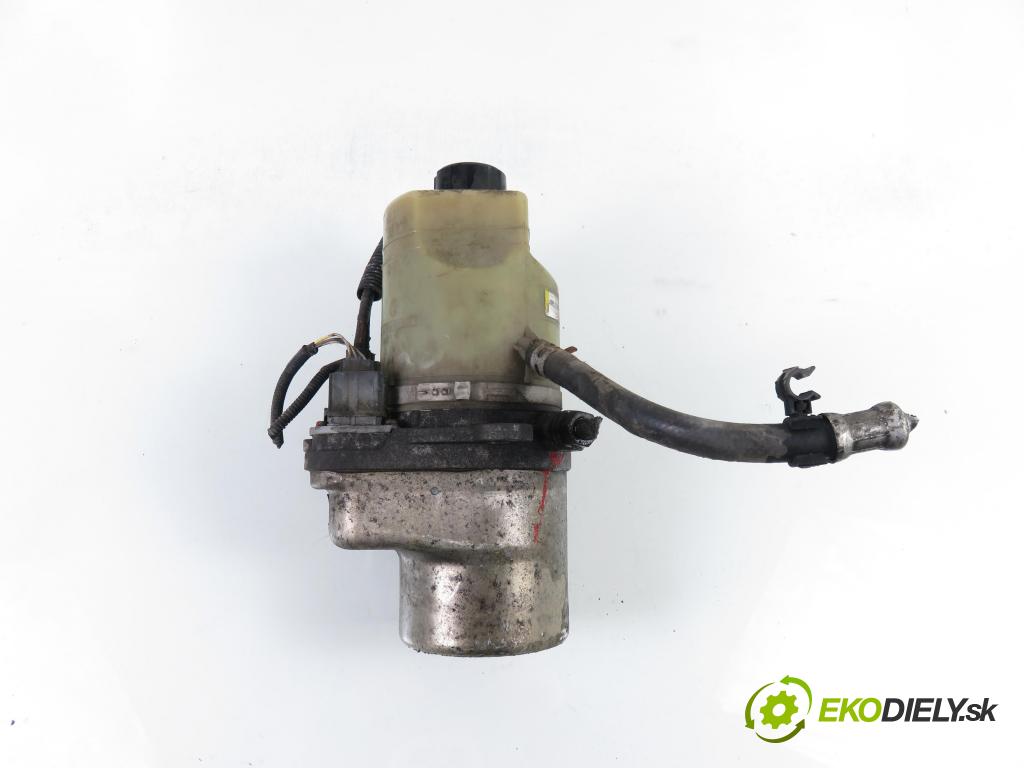 FORD FOCUS C-MAX (DM2) MINIVAN 2003 88,00 1.8 - CSDA 1798,00 Pumpa servočerpadlo 4M513K514AD
