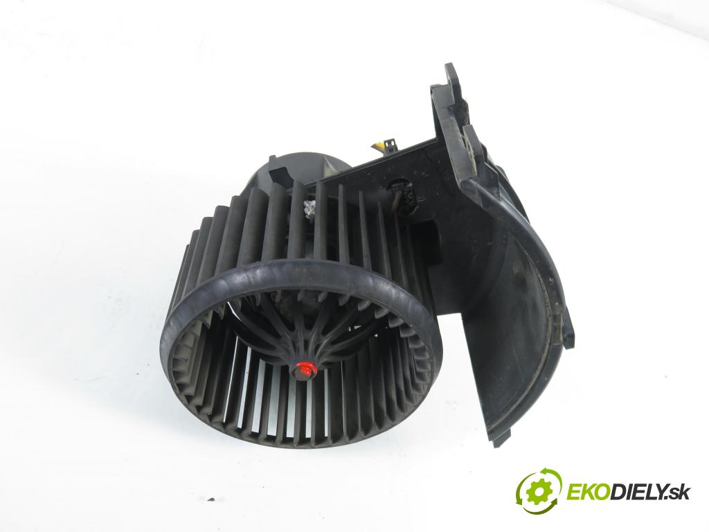 VW TRANSPORTER V Skrzynia (7HA, 7HH, 7EA, 7EH) FURGON 2006 96,00 2.5 TDI - AXD 2461,00 Ventilátor vetráku 17360060 ; 7H1819021B
