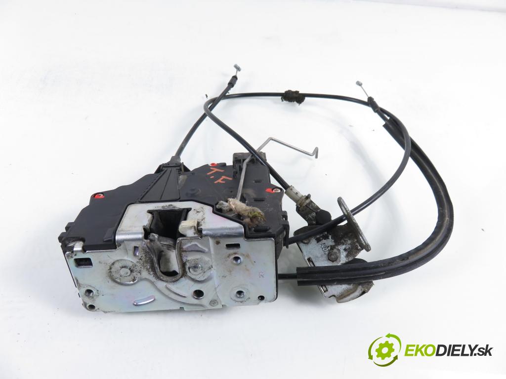 PEUGEOT BOXER Skrzynia FURGON 2006 74,00 2.2 HDi 100 - 4HV (P22DTE) 2198,00 zámok dvierka