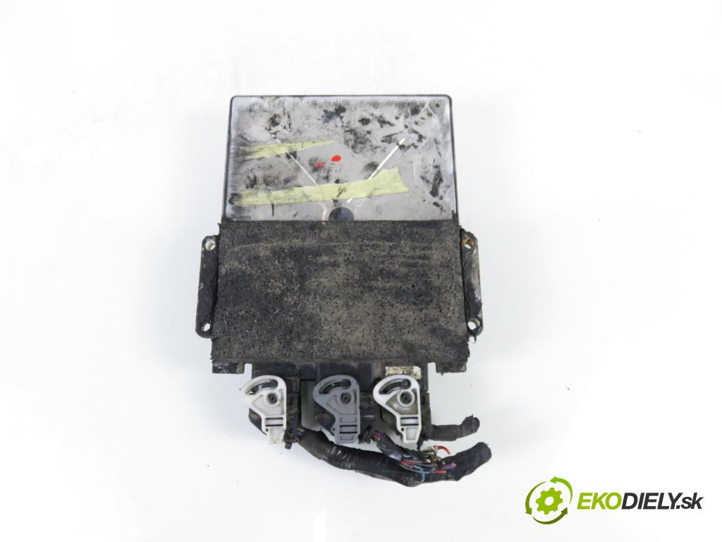 PEUGEOT BOXER Skrzynia FURGON 2006 74,00 2.2 HDi 100 - 4HV (P22DTE) 2198,00 Riadiaca jednotka Motor 9663289080 ; 9661256980