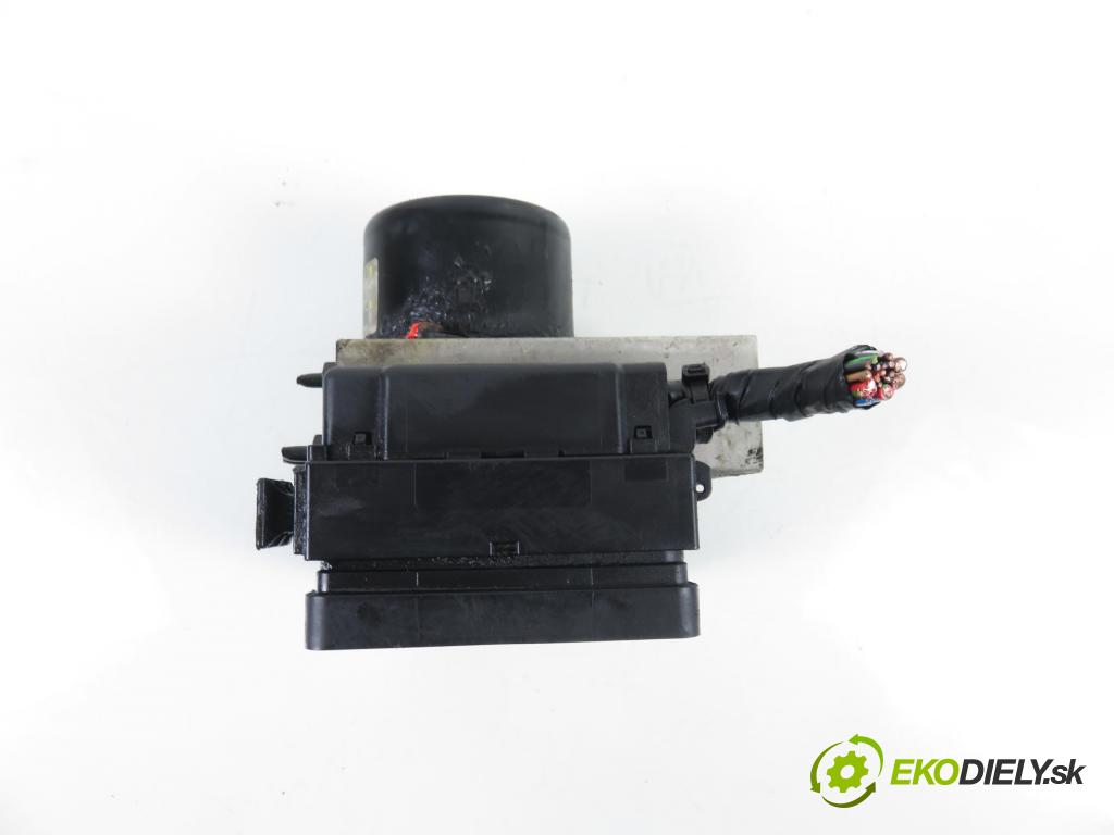 VW TRANSPORTER V Skrzynia (7HA, 7HH, 7EA, 7EH) FURGON 2006 96,00 2.5 TDI - AXD 2461,00 Pumpa ABS 7H0907379G ; 10092503193 ; 7H0614111G (Pumpa ABS)