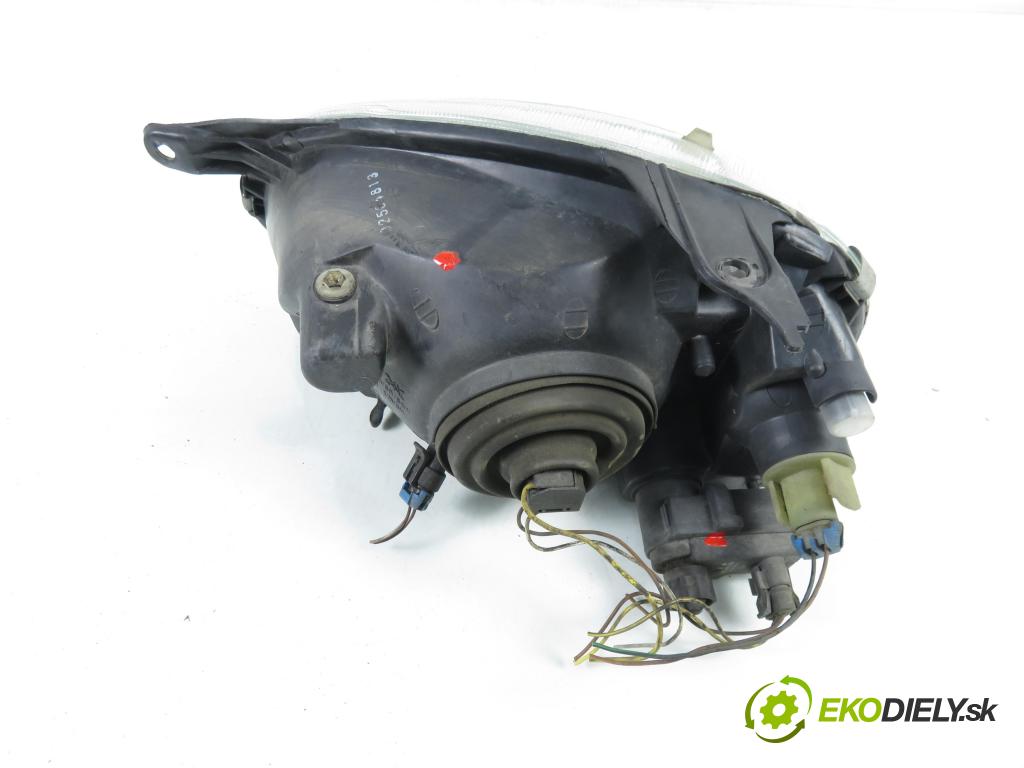 OPEL CORSA B (S93) HB 1998 40,00 1.0 i 12V 54 - X 10 XE 973,00 Svetlo PP