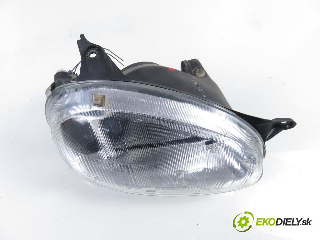 OPEL CORSA B (S93) HB 1998 40,00 1.0 i 12V 54 - X 10 XE 973,00 Svetlo PP