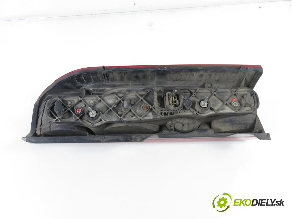 PEUGEOT BOXER Skrzynia FURGON 2006 74,00 2.2 HDi 100 - 4HV (P22DTE) 2198,00 Svetlo ľavé zadné 1344050080