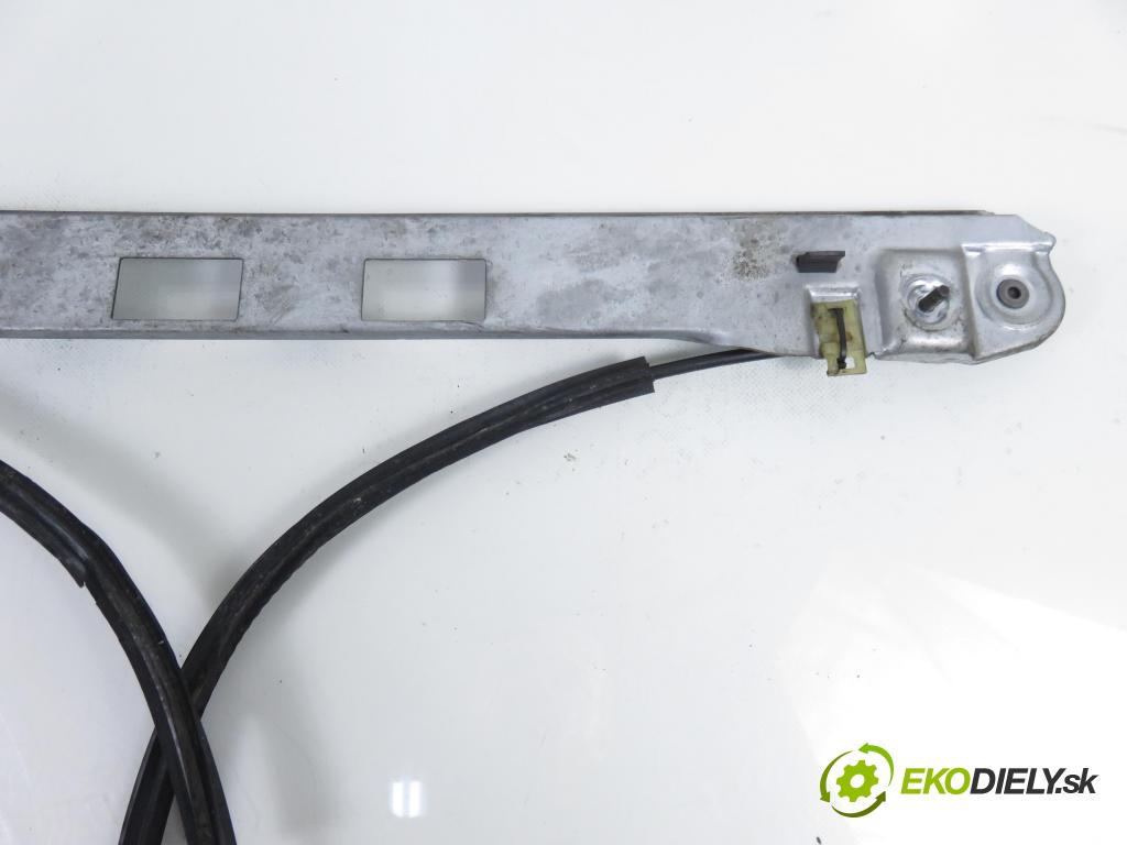RENAULT MASTER III Platforma / podwozie (EV, HV, UV) KABINA/PLATFORMA 2016 120,00 2.3 dCi 165 FWD - M9T 702 2298,00 Mechanizmus okien 128001031 ; 807200008R