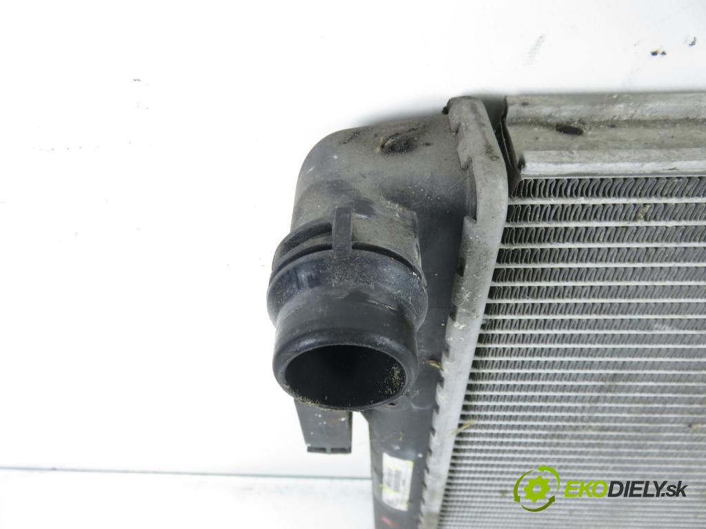 VW PASSAT B6 Variant (3C5) KOMBI 2006 184,00 3.2 FSI 4motion - AXZ 3168,00 chladič vody 1K0121253K