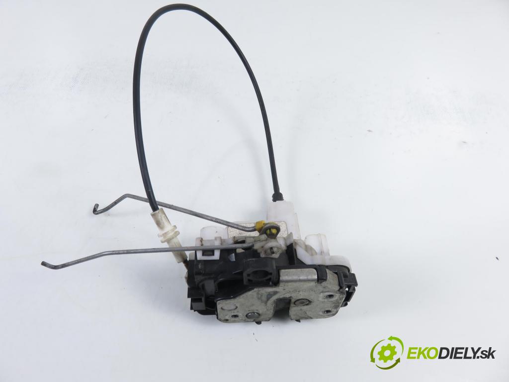 FIAT PANDA (169_) HB 2004 40,00 1.1 54 - 187 A1.000 1108,00 zámok 46810999