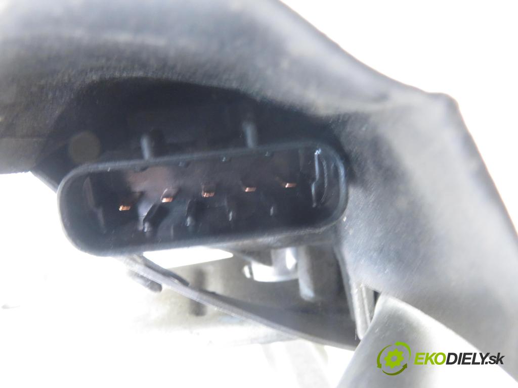 PEUGEOT BOXER Skrzynia FURGON 2006 74,00 2.2 HDi 100 - 4HV (P22DTE) 2198,00 Motorček stieračov 1363338080
