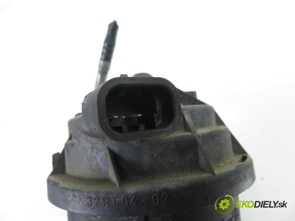 OPEL ASTRA G sedan (T98) HB 2001 55,00 1.7 DTI 16V - Y 17 DT 1686,00 obal filtra paliva  ; 9129137