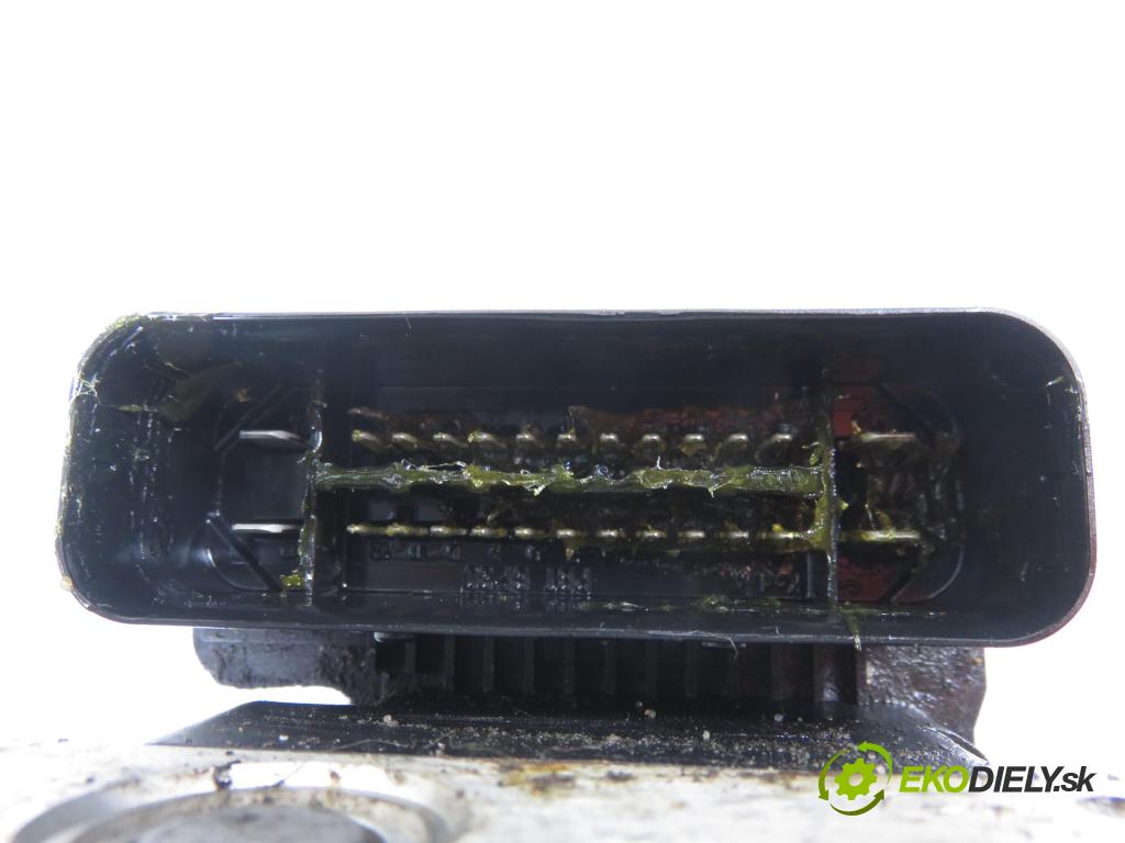 CITROEN C3 I (FC_) HB 2004 54,00 1.4 i - KFV (TU3JP) 1360,00 Pumpa ABS 10097011183 ; 10020700164 ; 9652182680 (Pumpa ABS)