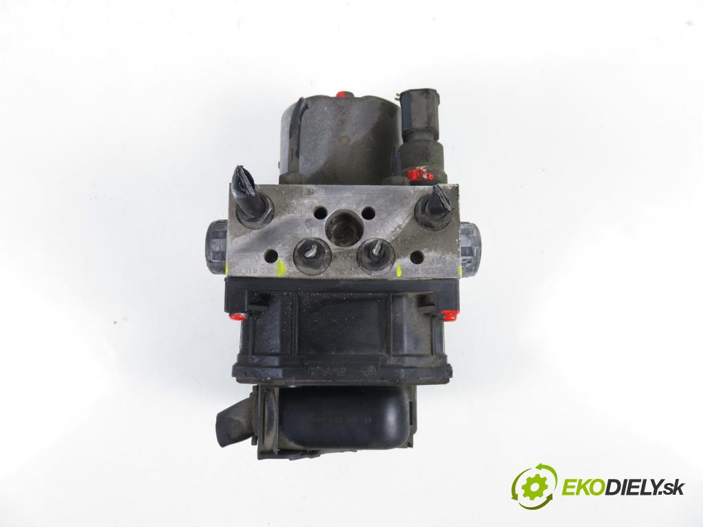 AUDI A4 Avant (8E5, B6) KOMBI 2003 96,00 1.9 TDI PD 130 - AVF 1896,00 Pumpa ABS 0265950011 ; 8E0614517 ; 0265225048 (Pumpa ABS)