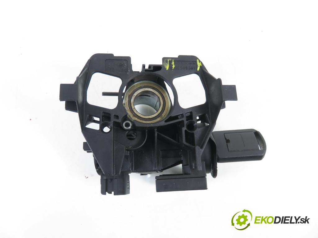 OPEL CORSA C (X01) HB 2001 43,00 1.0 12V 58 - Z 10 XE 973,00 spinačka 90589389 ; 90589313 ; 24445098 (Spínacia skrinka)