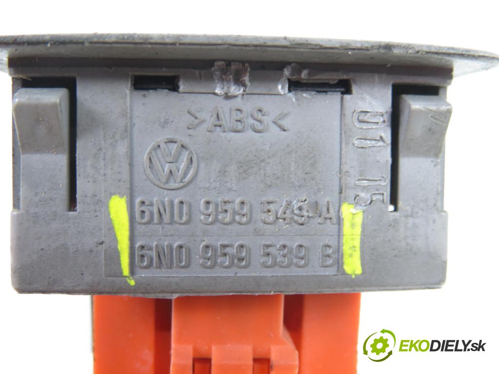 VW POLO (6N2) HB 2001 55,00 1.4 TDI - AMF 1422,00 Panel ovládania okien 6N0959539B ; 6N0959549A