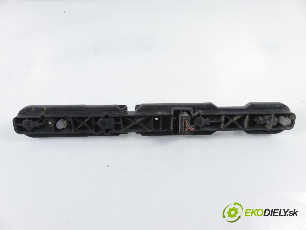 OPEL MOVANO B Platforma / podwozie (X62) FURGON 2014 81,00 2.3 CDTI FWD - M9T 870 2299,00 vložka svetla ľavy zadné 17109800