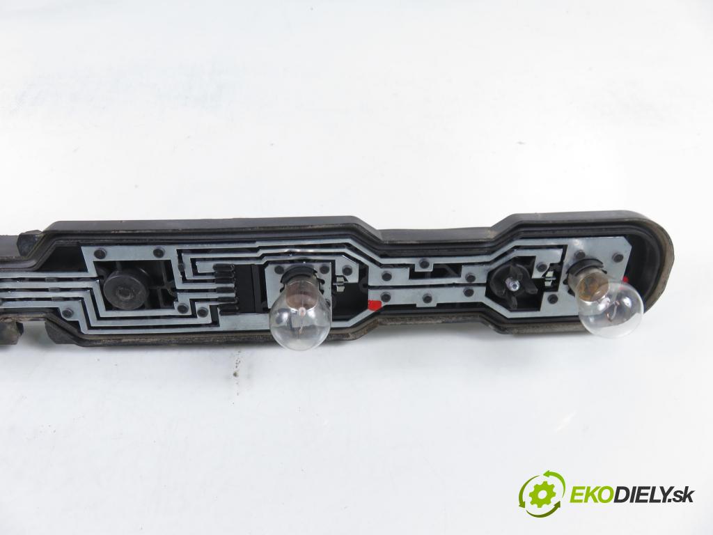 OPEL MOVANO B Platforma / podwozie (X62) FURGON 2014 81,00 2.3 CDTI FWD - M9T 870 2299,00 vložka svetla ľavy zadné 17109800