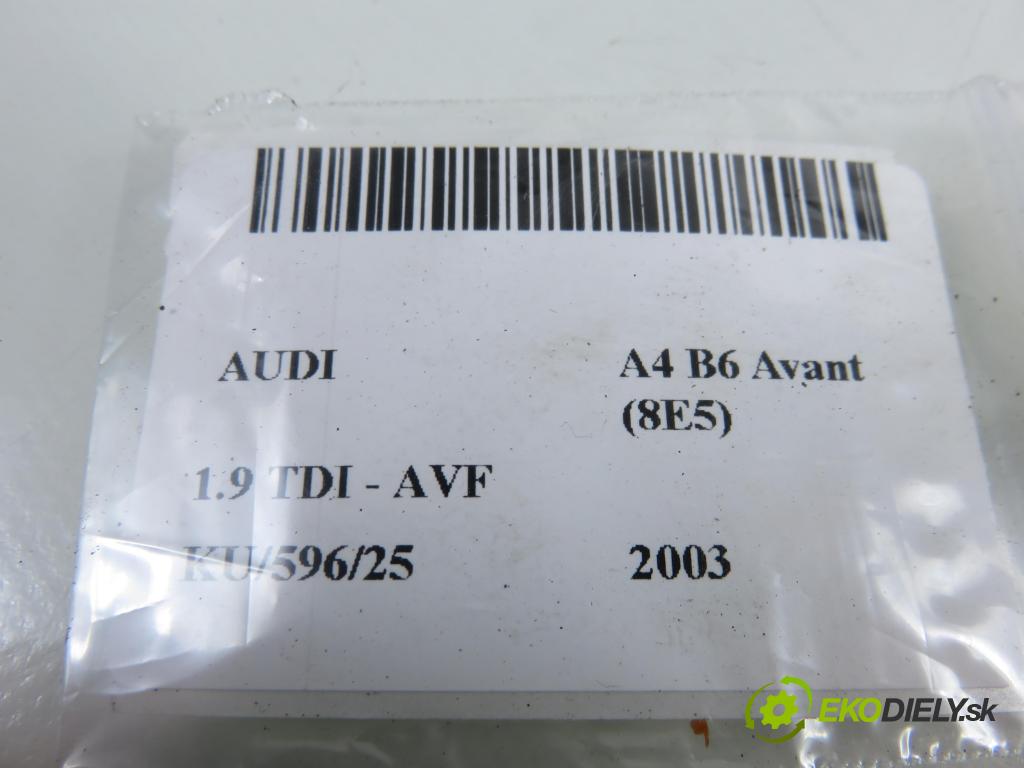 AUDI A4 Avant (8E5, B6) KOMBI 2003 96,00 1.9 TDI PD 130 - AVF 1896,00 vložka svetla ľavy zadné 8E9945257