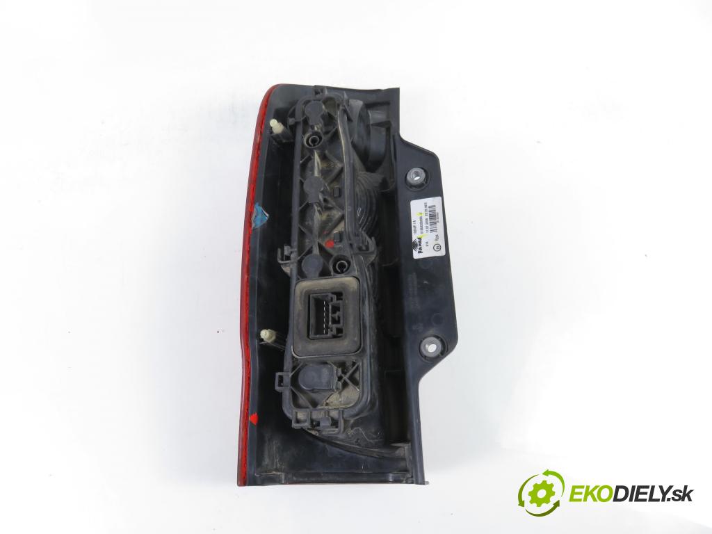 FIAT FIORINO nadwozie zamknięte / kombi (225_) FURGON 2008 55,00 1.3 D Multijet 1248,00 Svetlo pravé zadné 01353205080