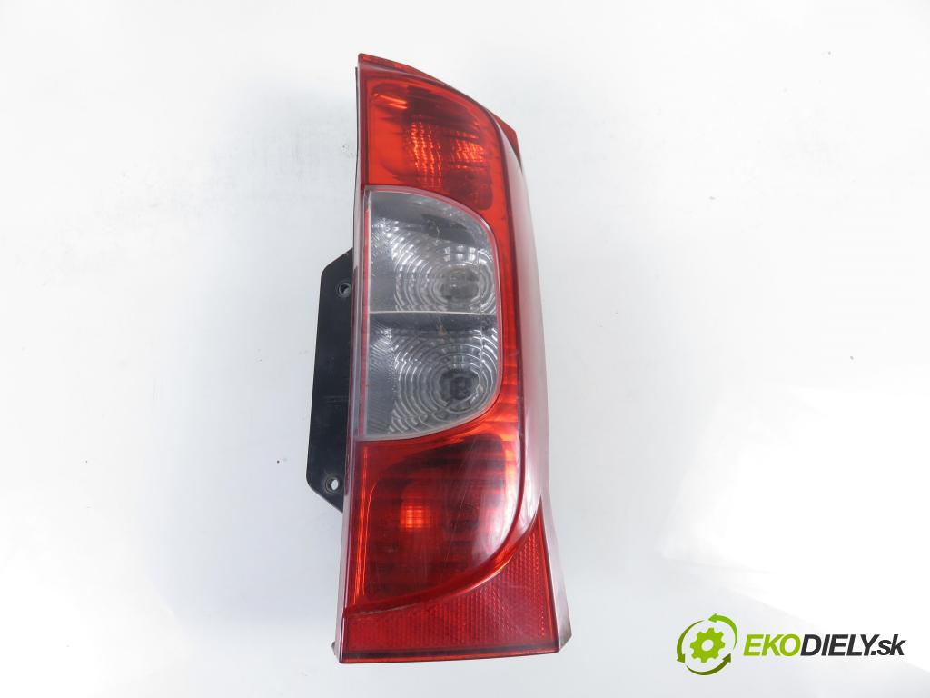 FIAT FIORINO nadwozie zamknięte / kombi (225_) FURGON 2008 55,00 1.3 D Multijet 1248,00 Svetlo pravé zadné 01353205080