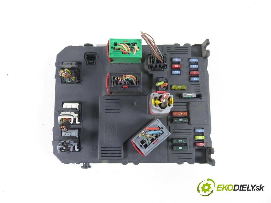 PEUGEOT 206 liftback (2A/C) HB 2007 50,00 1.4 HDi 8V 70 - 8HZ 1398,00 MODUL BSI S118085220F ; 9657999780