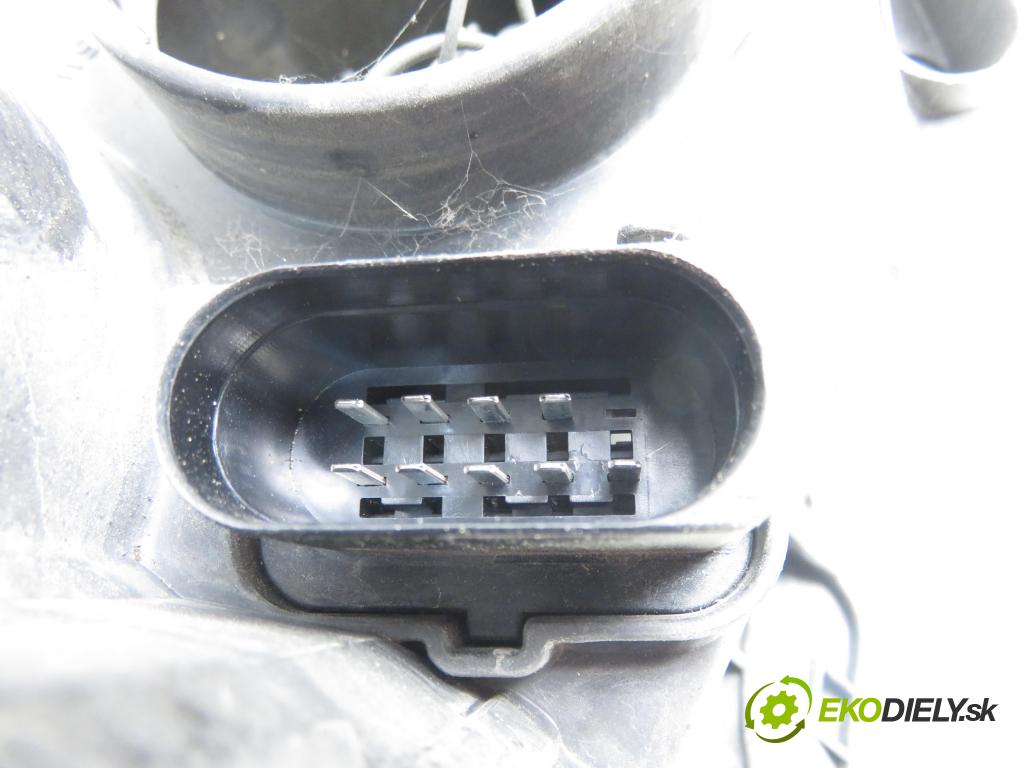 VW POLO (9N_) HB 2004 40,00 1.2 6V 54 - AWY 1198,00 Svetlo PP 6Q1941008AF